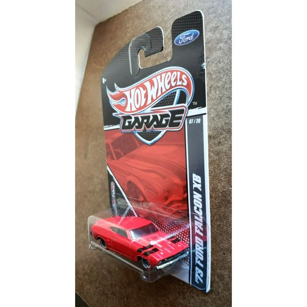 2011 Hot Wheels GARAGE SERIES FORD '73 FORD FALCON XB Red #7/20 REAL RIDERS 10SP